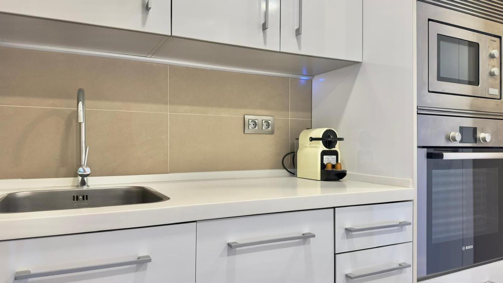 בנידורם Intempo Residence By Leo Apartments חדר תמונה